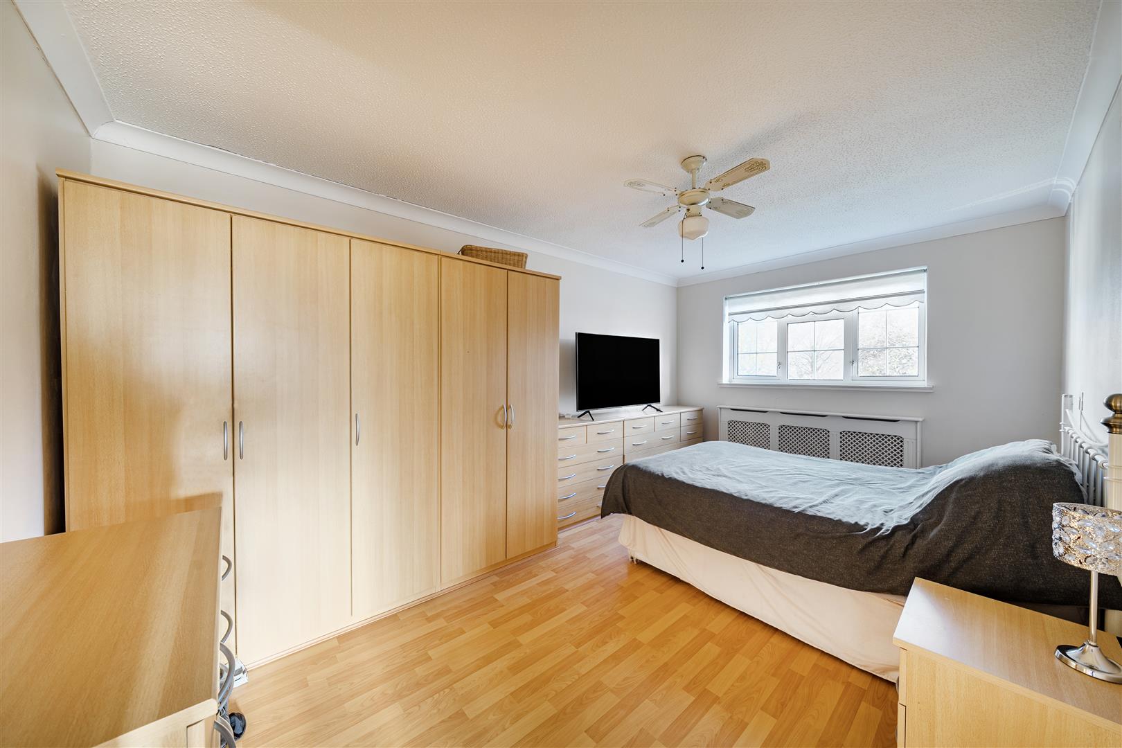 The Dell, Pontlliw, Swansea, SA4 9ET